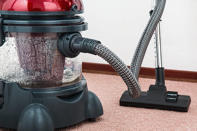 Ki lehet-e tisztítani házilag a szőnyeget?